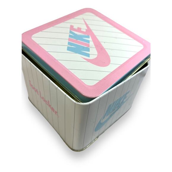 Vintage 1987 Nike Sweet Dreams Baby Shoes Box Tin Foot Locker | Blue & Pink - Picture 8 of 9